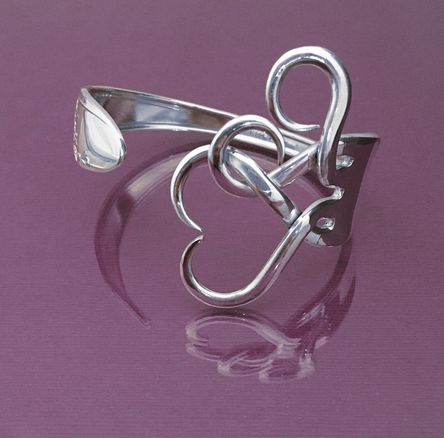 Intertwining Hearts Fork Bracelet