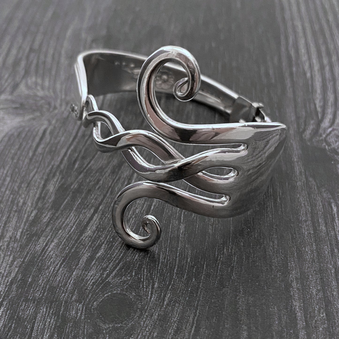 Helix Fork Bracelet