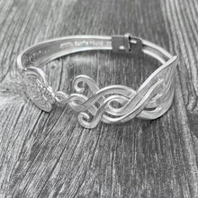Load image into Gallery viewer, &#39;Symphony&#39; Fork Bracelet
