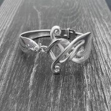 Load image into Gallery viewer, &#39;Prelude&#39; Premium Fork Bracelet

