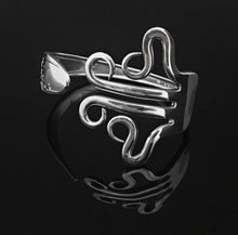 Load image into Gallery viewer, Curly 3 Fork Bracelet
