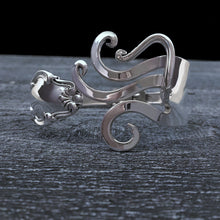 Load image into Gallery viewer, Abstract Fork Bracelet
