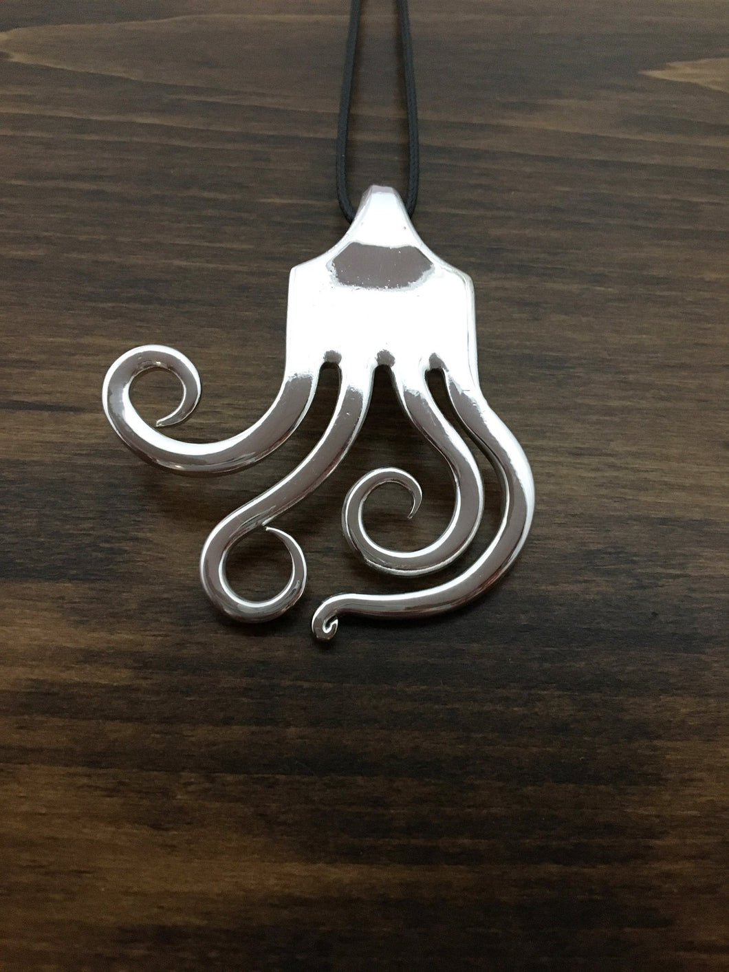 Curly 5 Fork Necklace