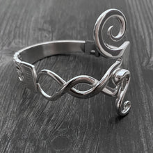 Load image into Gallery viewer, Helix #2 Fork Bracelet

