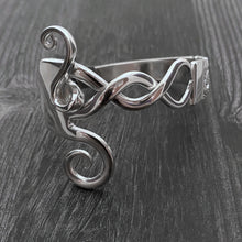 Load image into Gallery viewer, Helix #2 Fork Bracelet
