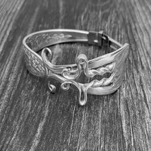 Load image into Gallery viewer, &#39;Reflections&#39; Fork Bracelet
